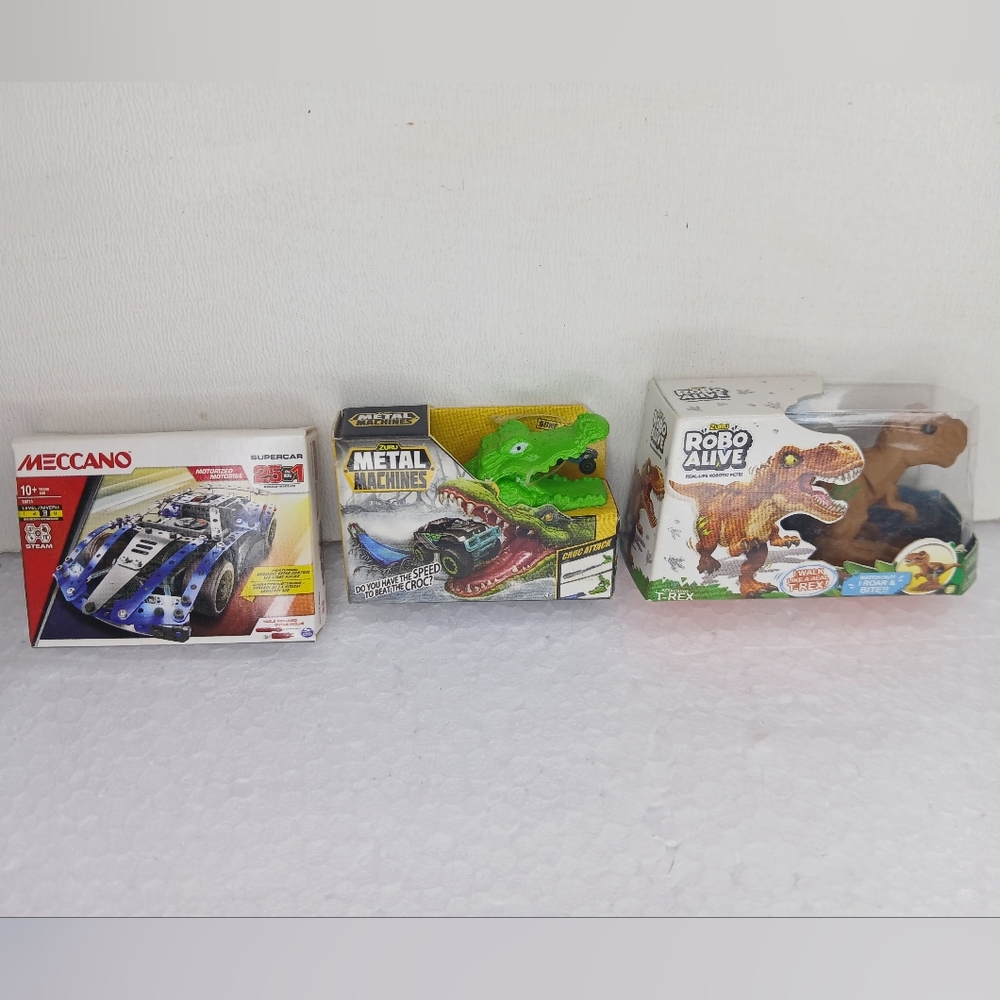 Mini Brands Bundle - Picture 3 of 3